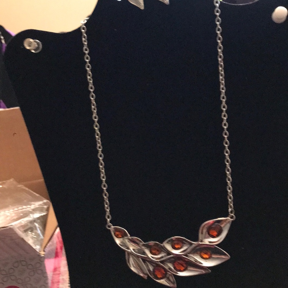 Ladies jewelry